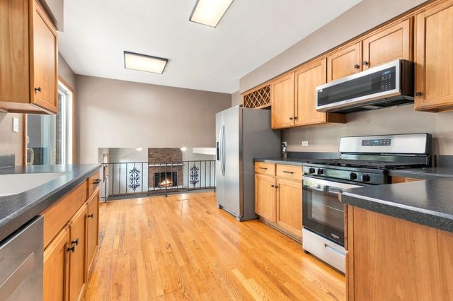 640 N Locust Street, Frankfort, IL 60423