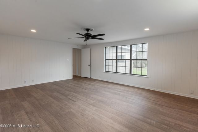 109 Sunrise Drive, Clinton, MS 39056