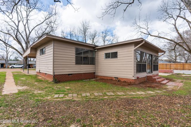 109 Sunrise Drive, Clinton, MS 39056
