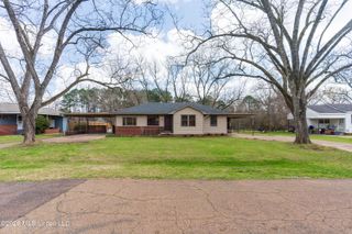 109 Sunrise Drive, Clinton, MS 39056