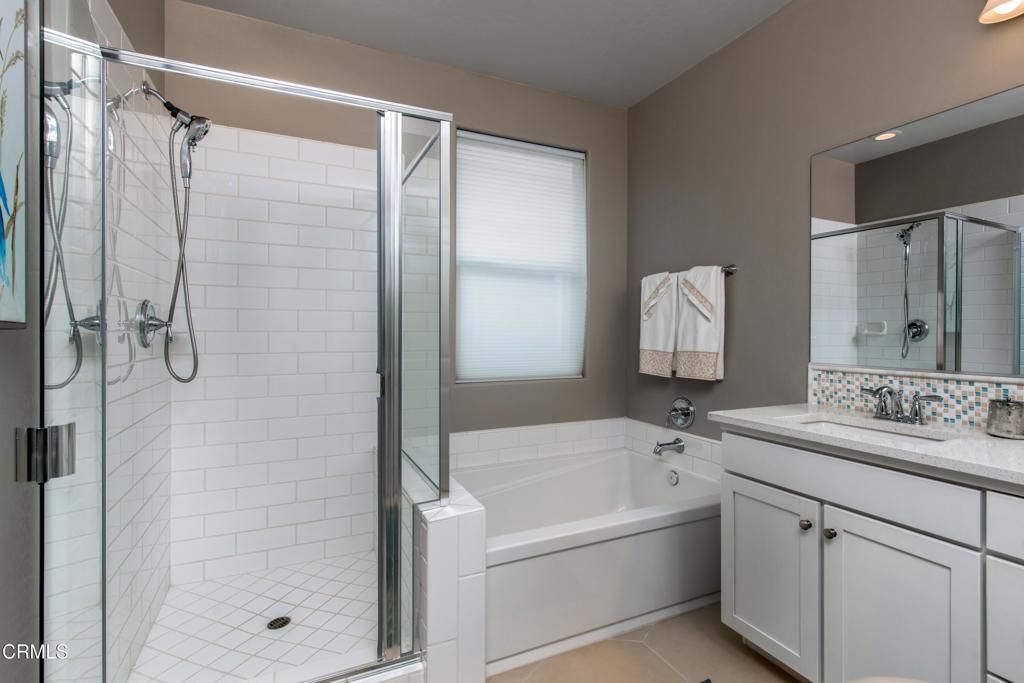 Image 16 of property listing at 14109 Harborough Drive, Bakersfield, CA 93311