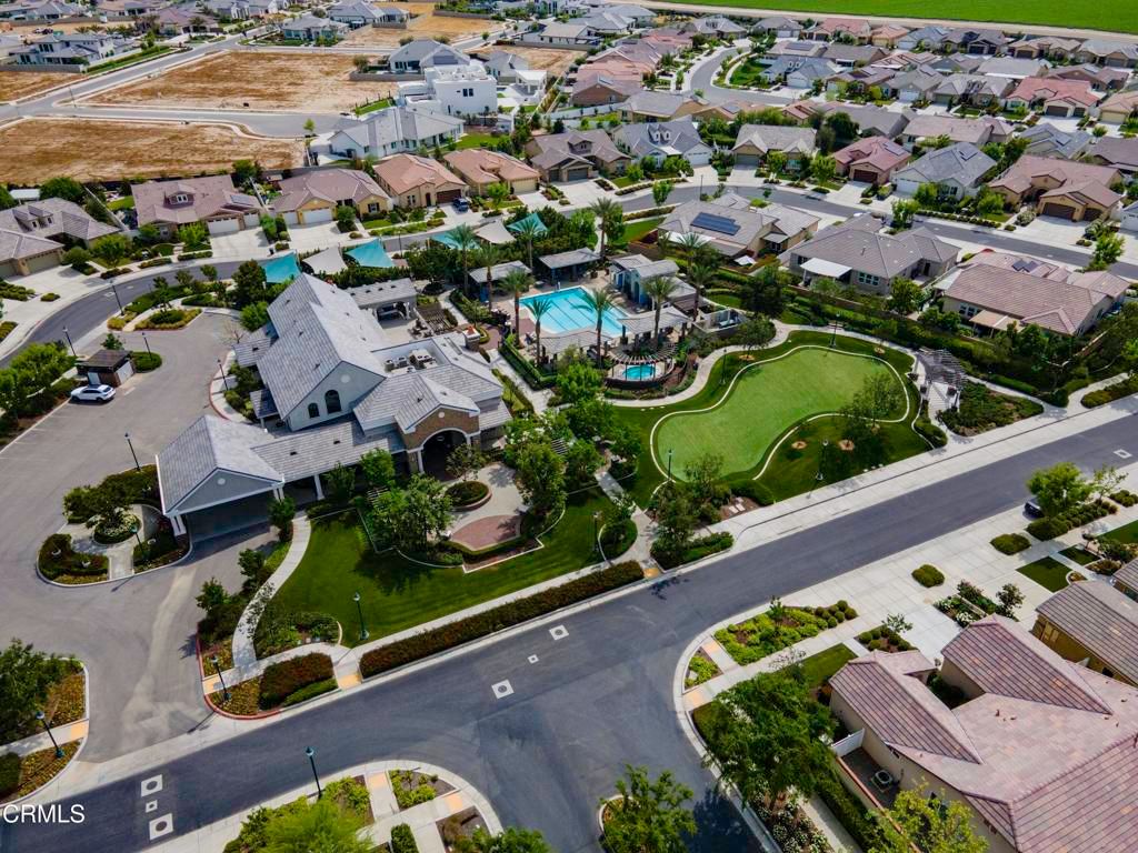 Image 32 of property listing at 14109 Harborough Drive, Bakersfield, CA 93311