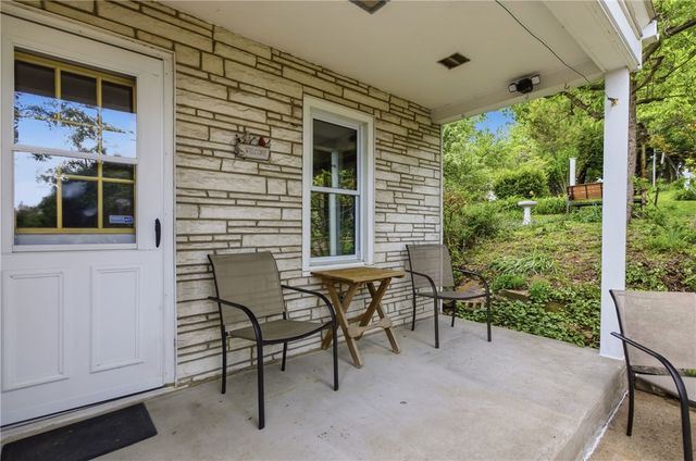 76 Anchor Drive, South Strabane, PA 15301