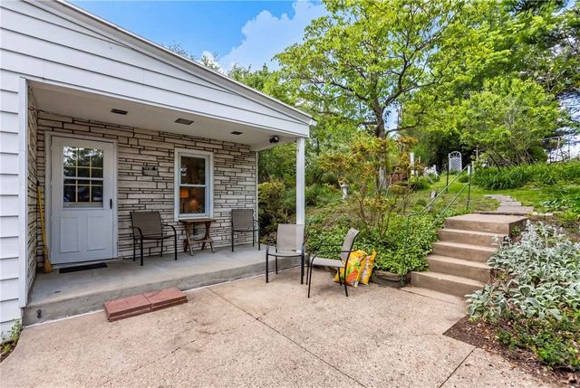 76 Anchor Drive, South Strabane, PA 15301