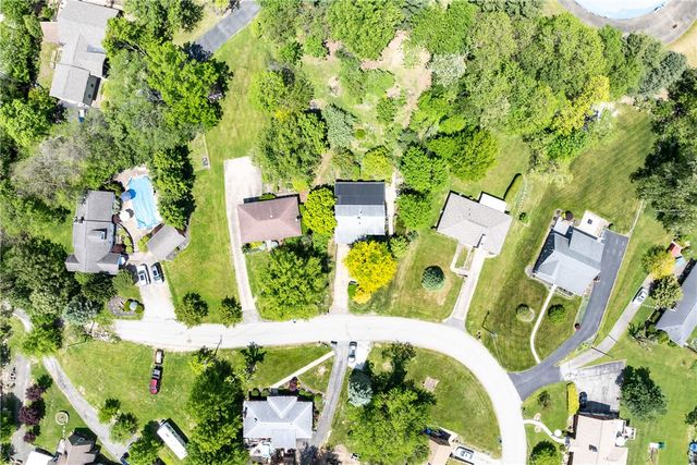 76 Anchor Drive, South Strabane, PA 15301