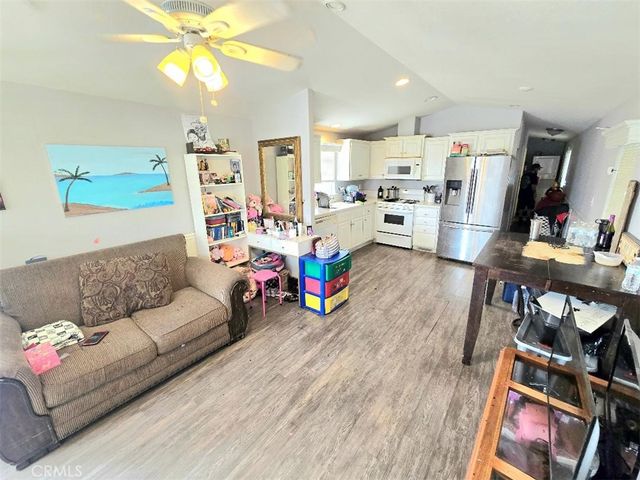 21752 Pacific Coast Hwy 7A, Huntington Beach, CA 92646