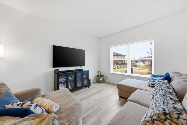 1010 Regent Drive, Matteson, IL 60443