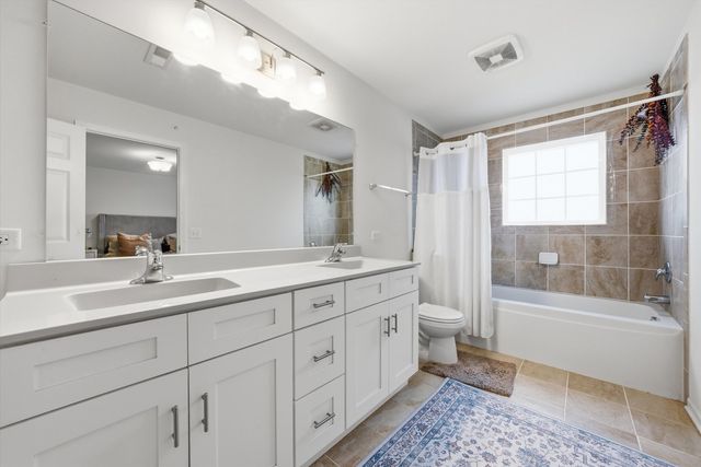 1010 Regent Drive, Matteson, IL 60443