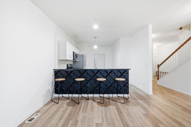 1010 Regent Drive, Matteson, IL 60443