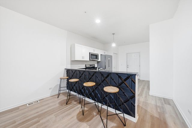 1010 Regent Drive, Matteson, IL 60443