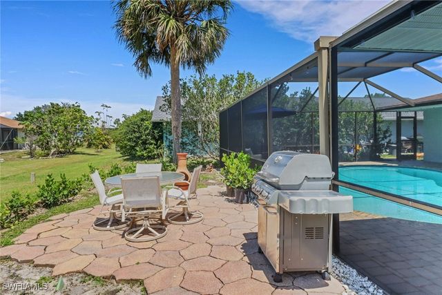 6060 Perthshire LN, Fort Myers, FL 33908