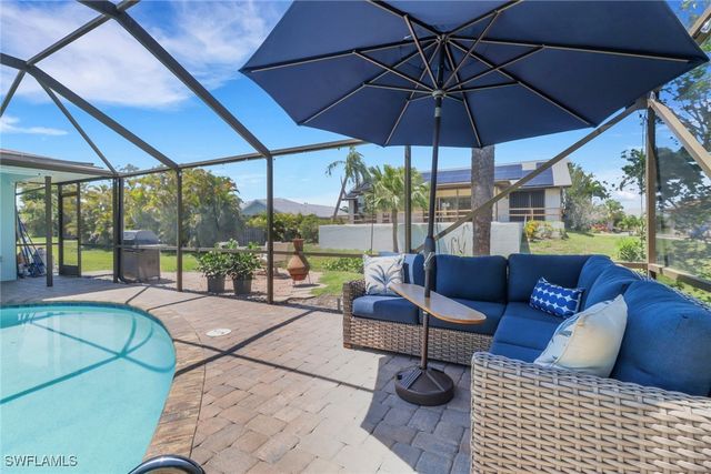 6060 Perthshire LN, Fort Myers, FL 33908