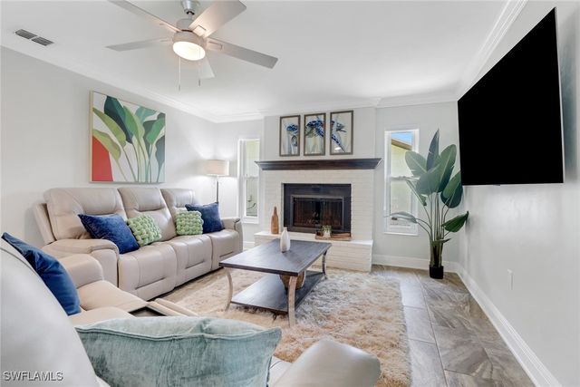 6060 Perthshire LN, Fort Myers, FL 33908