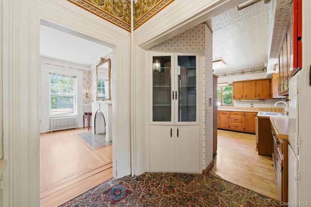 1 Oakland Avenue, Chester, NY 10918