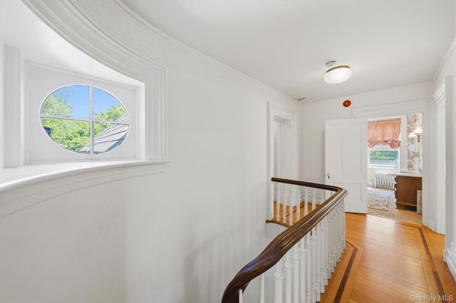 1 Oakland Avenue, Chester, NY 10918