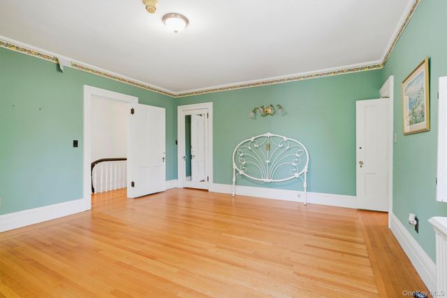 1 Oakland Avenue, Chester, NY 10918