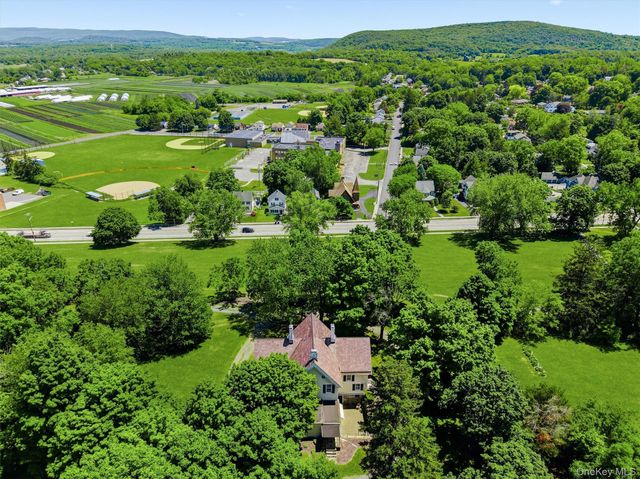 1 Oakland Avenue, Chester, NY 10918