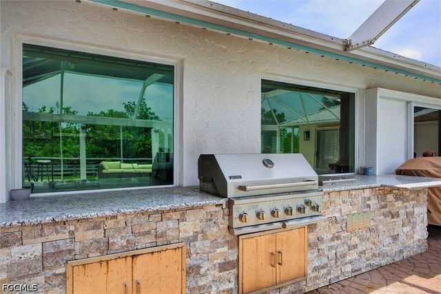 1477 Albatross RD, Sanibel, FL 33957