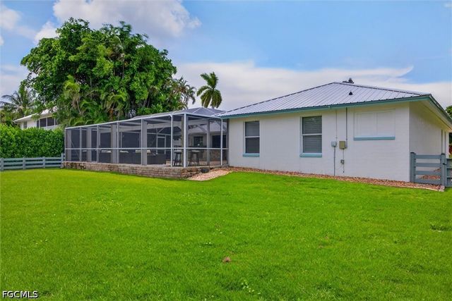 1477 Albatross RD, Sanibel, FL 33957