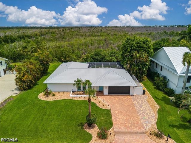 1477 Albatross RD, Sanibel, FL 33957