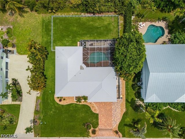 1477 Albatross RD, Sanibel, FL 33957
