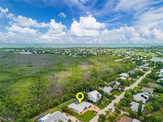 1477 Albatross RD, Sanibel, FL 33957