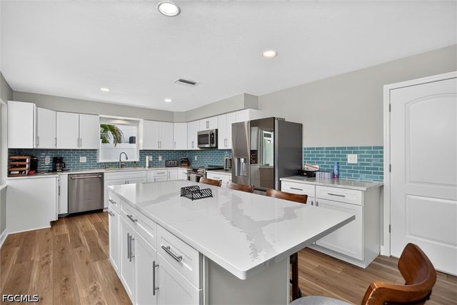 1477 Albatross RD, Sanibel, FL 33957