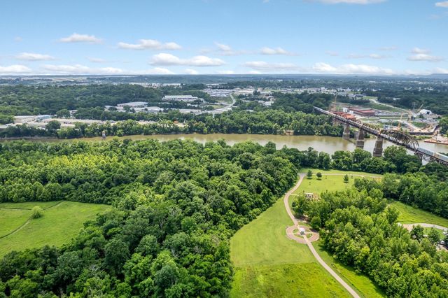 214 Riverside Dr, Nashville, TN 37206