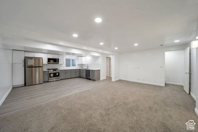 665 E HOWARD DR, Sandy, UT 84070