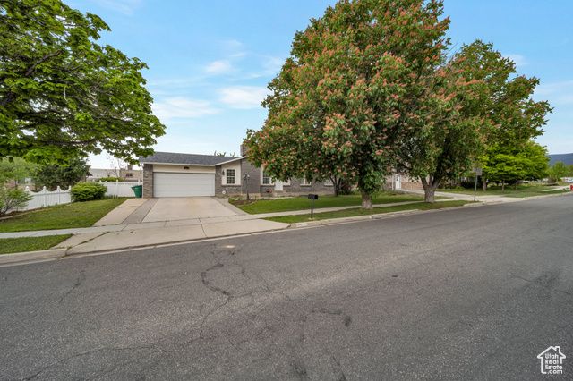 665 E HOWARD DR, Sandy, UT 84070