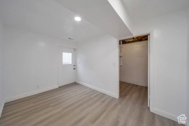 665 E HOWARD DR, Sandy, UT 84070