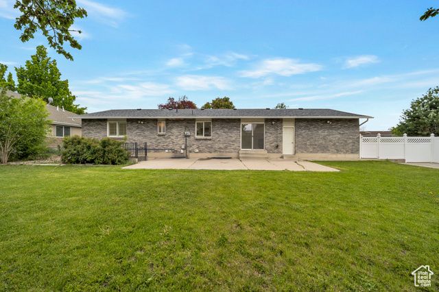 665 E HOWARD DR, Sandy, UT 84070