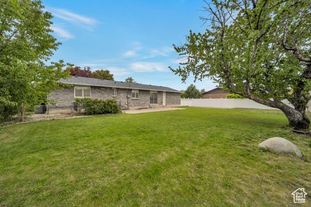 665 E HOWARD DR, Sandy, UT 84070