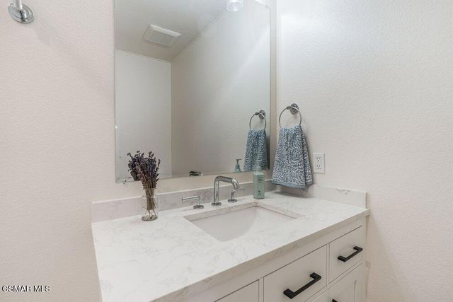 242 Green Lea Place, Thousand Oaks, CA 91361