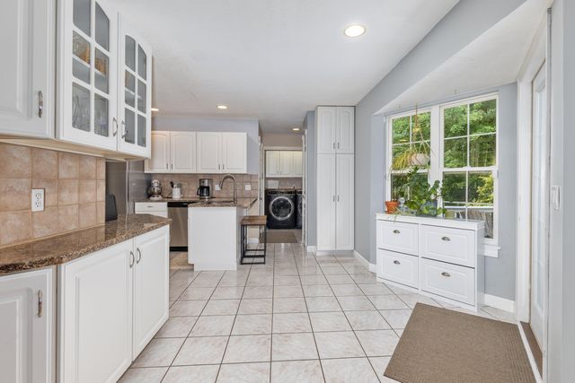 1106 Brookway Court, Norton Shores, MI 49441