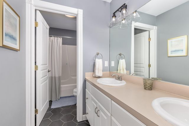 1106 Brookway Court, Norton Shores, MI 49441