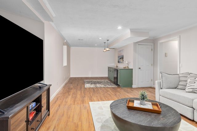 1106 Brookway Court, Norton Shores, MI 49441