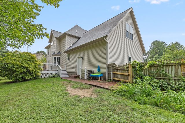 1106 Brookway Court, Norton Shores, MI 49441