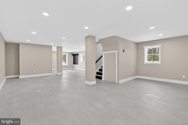 2639 SHUMAKER RD, Manheim, PA 17545