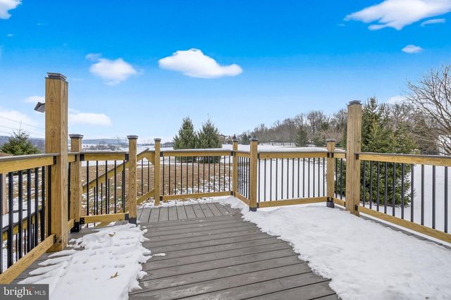 2639 SHUMAKER RD, Manheim, PA 17545