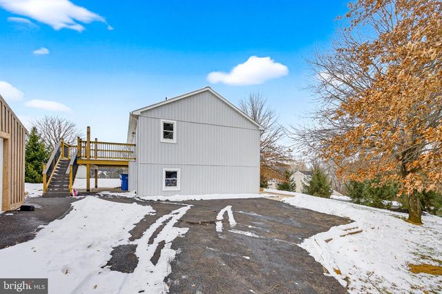 2639 SHUMAKER RD, Manheim, PA 17545