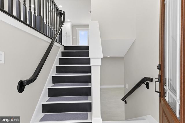 2639 SHUMAKER RD, Manheim, PA 17545