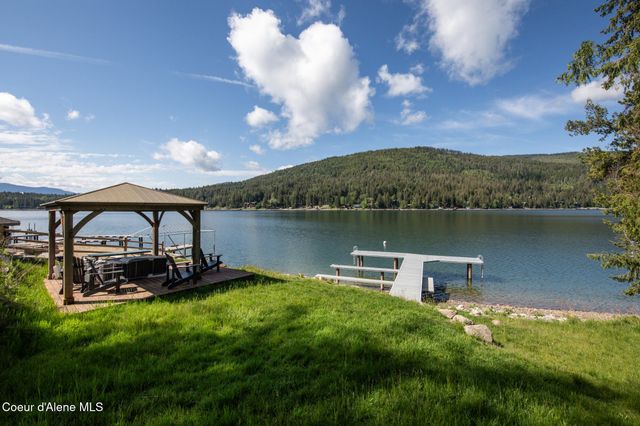 156 Beltane PL, Sagle, ID 83860