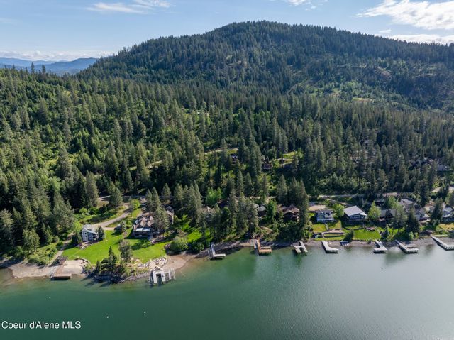 156 Beltane PL, Sagle, ID 83860