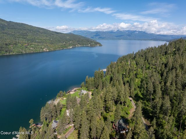 156 Beltane PL, Sagle, ID 83860