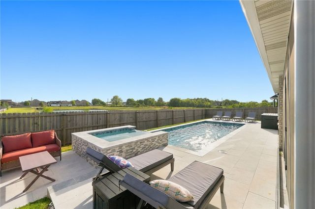 1511 Cullinan Street, Centerton, AR 72719