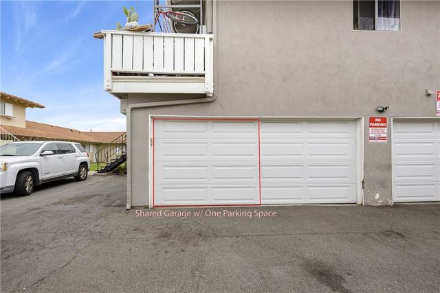 16721 Bartlett 3, Huntington Beach, CA 92647