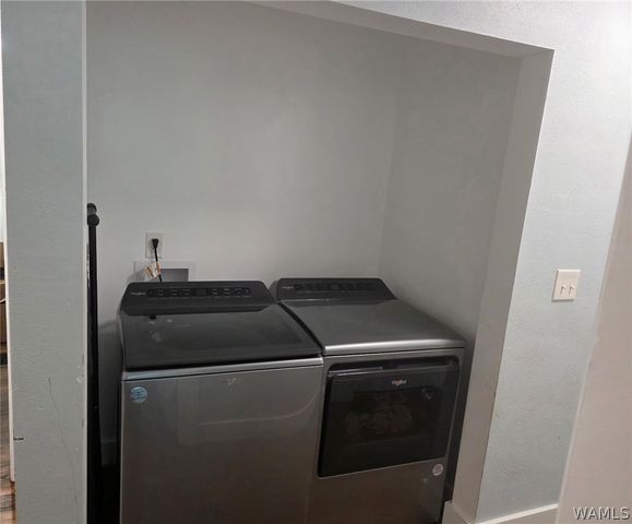 1621 Dartmouth, Bessemer, AL 35020