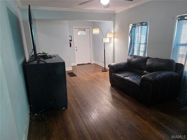 1621 Dartmouth, Bessemer, AL 35020