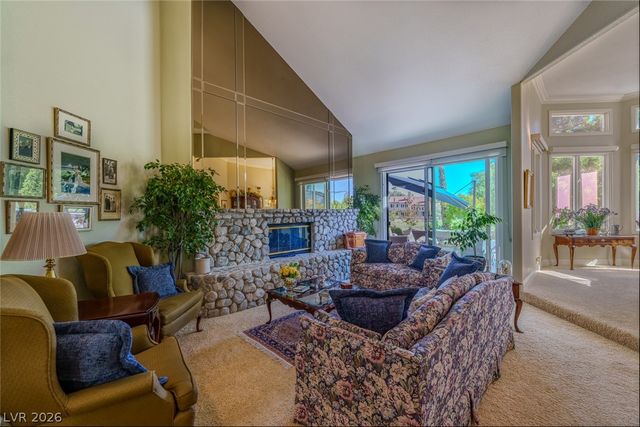 8215 Round Hills Circle, Las Vegas, NV 89113